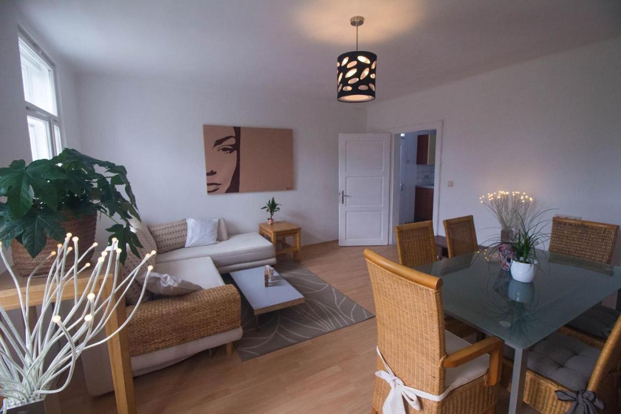 Villa Nina Orth an der Donau ภายนอก รูปภาพ